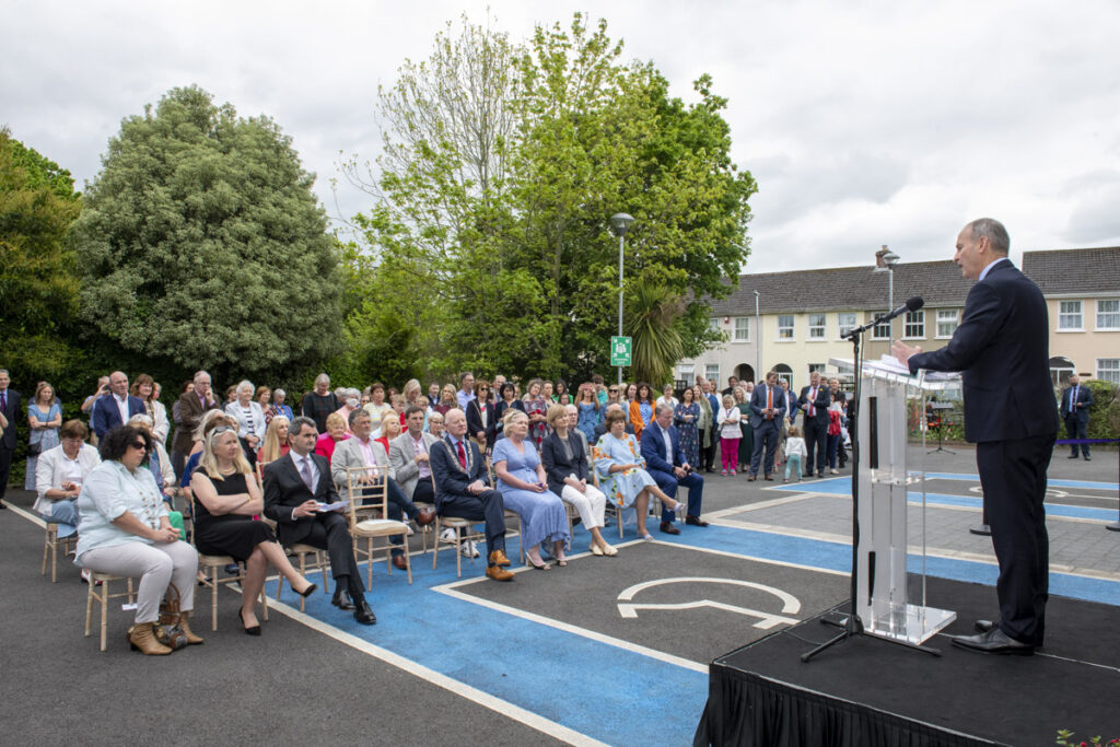 An Taoiseach officiates the opening of the new Cork ARC Cancer Support House facility at Sarsfield Road, Wilton. Pic Brian Lougheed. 